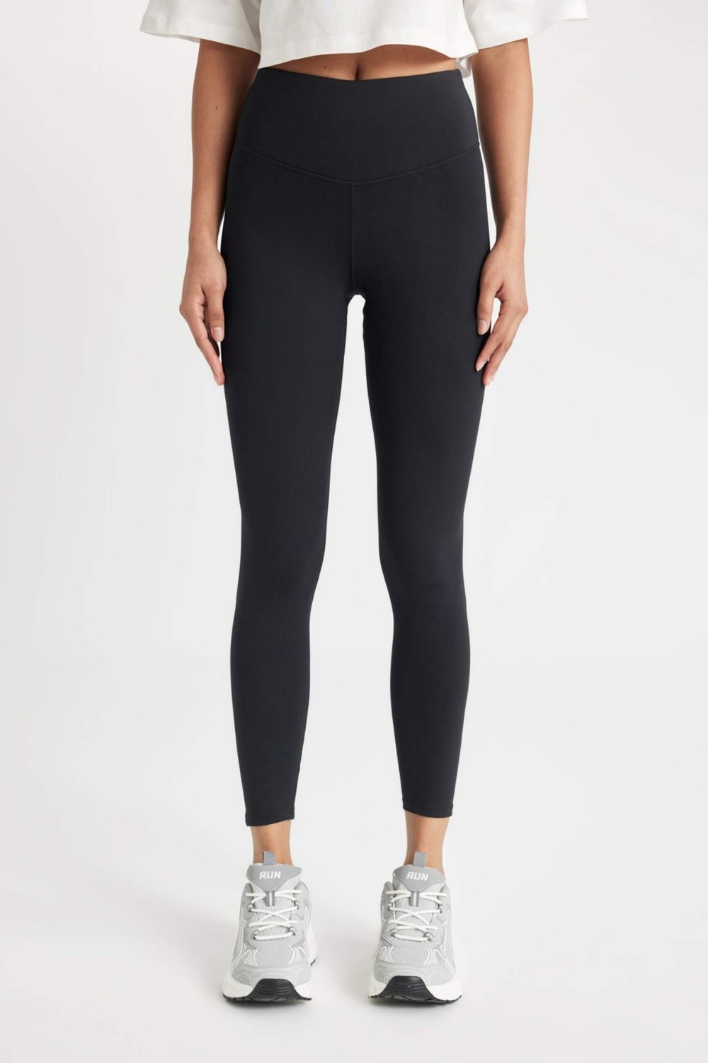 DeFacto Fit Yüksek Bel Beli Saran Esnek Basic Düz Sporcu Tayt B4147AX24AU görsel 4