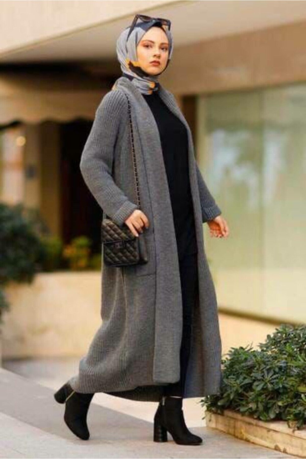 Pamuk Butik Kadın Kışlık Salaş Cepli Uzun Hırka Antrasit Renkli Triko Malzeme ile Şık Tasarım -PMK60