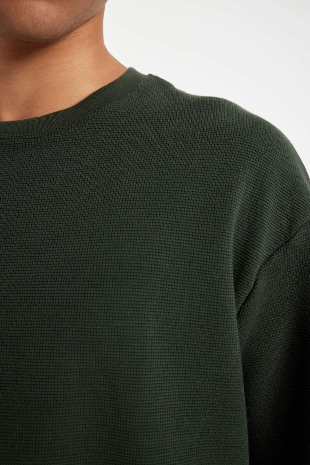 DeFacto Boxy Fit Bisiklet Yaka Kısa Kollu Basic Waffle Tişört B4443AX24AU görsel 5