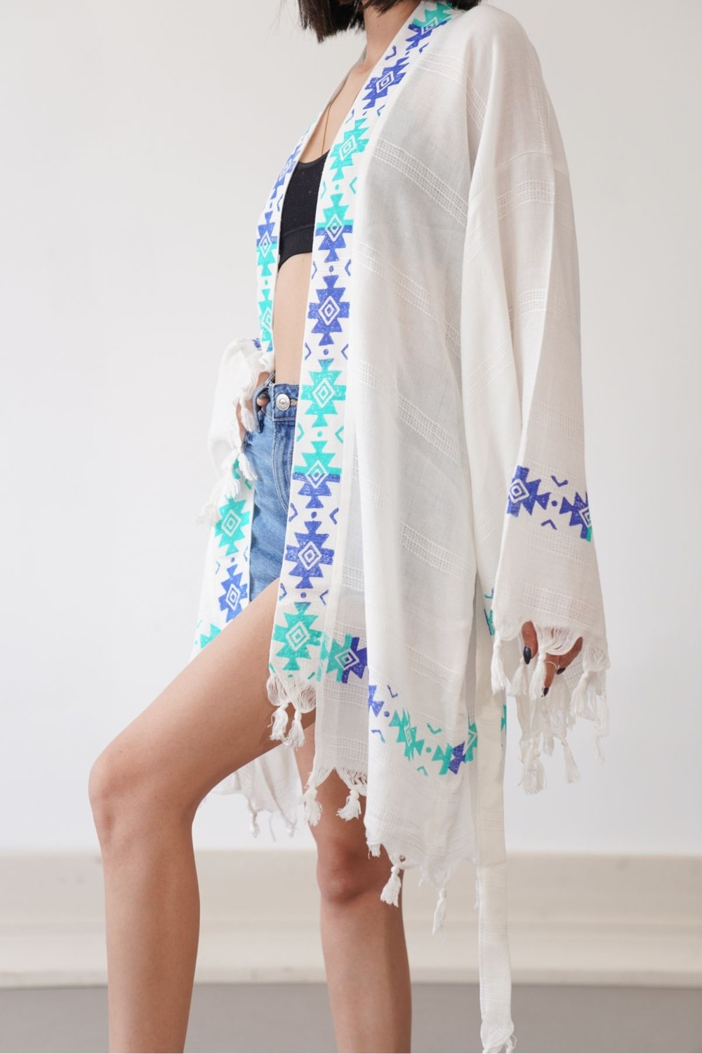 Hiera Made Organik Ağaç Baskı Organik Mavi Kök Boya Baskılı Kilim Desen Kısa Bambu Kimono görsel 2
