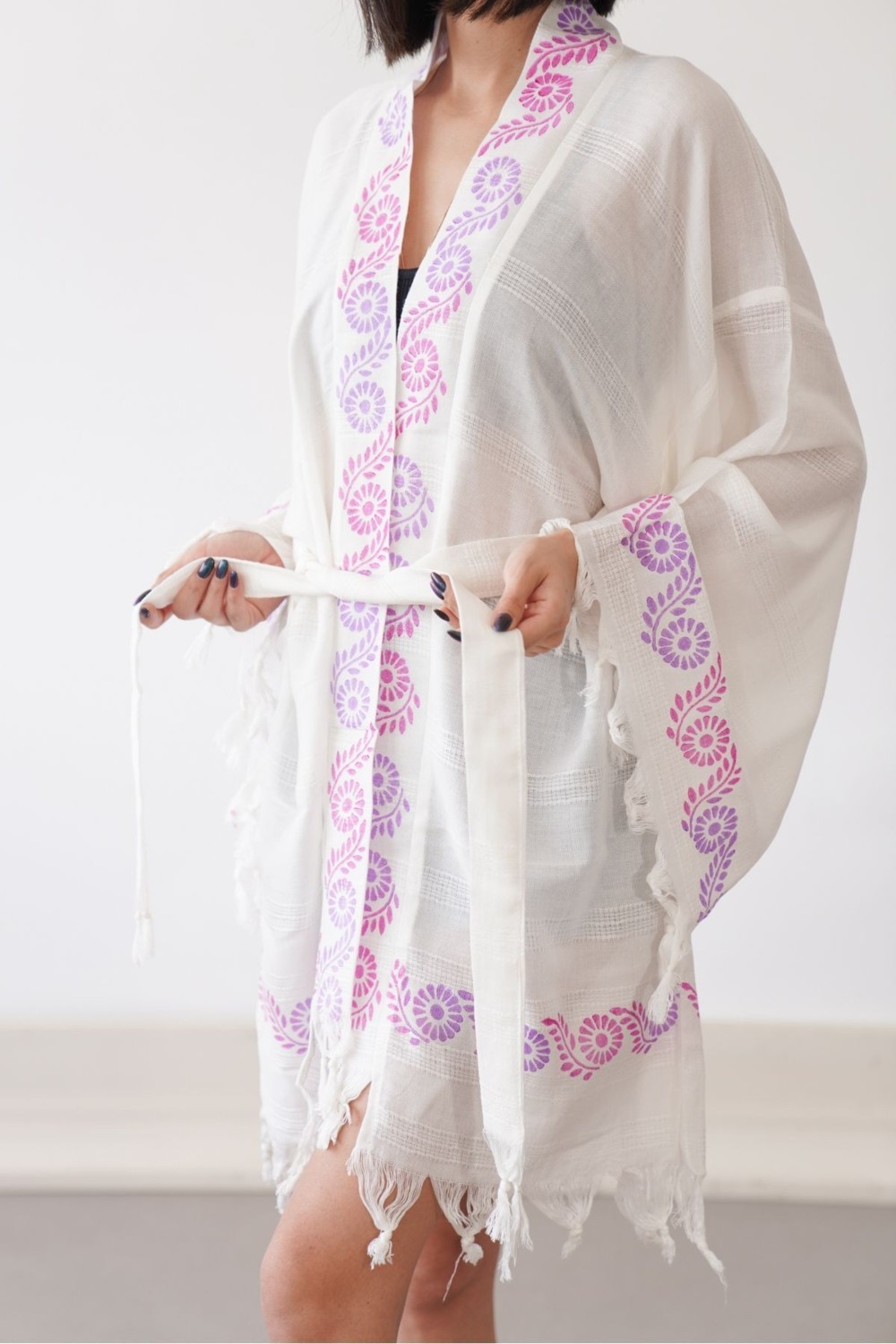 Hiera Made Organik Ağaç Baskı Organik Pembe Kök Boya Kısa Bambu Kimono görsel 4