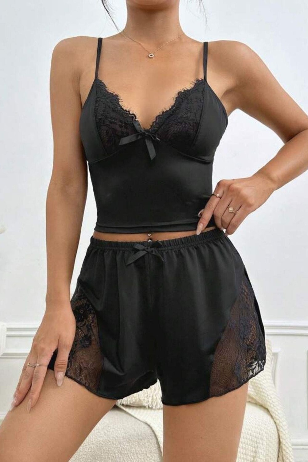 Bella Notte Siyah Yırtmaçlı Şort Gecelik Takım görsel 3