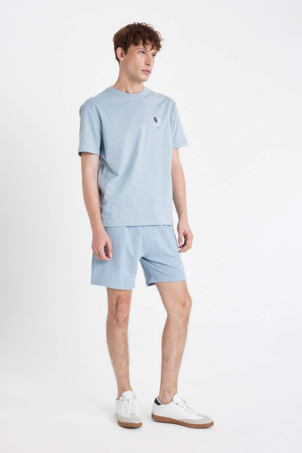 DeFacto Slim Fit Dar Paça Şort A3893AX24HS