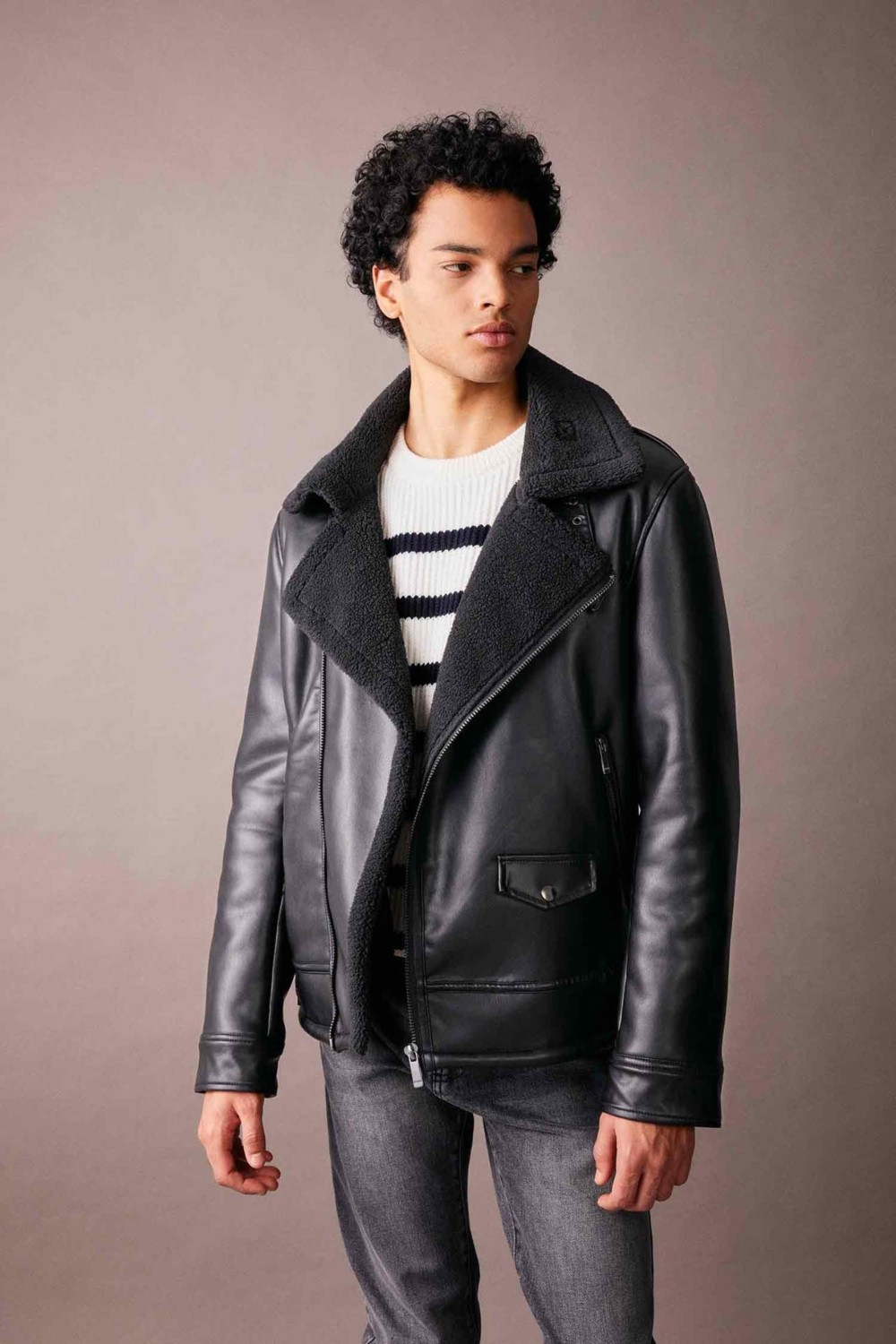 DeFacto Slim Fit Astarlı Suni Deri Mont A4392AX23WN Erkek Siyah-BK27 Modern Tasarım 100% Poliüretan görsel 3