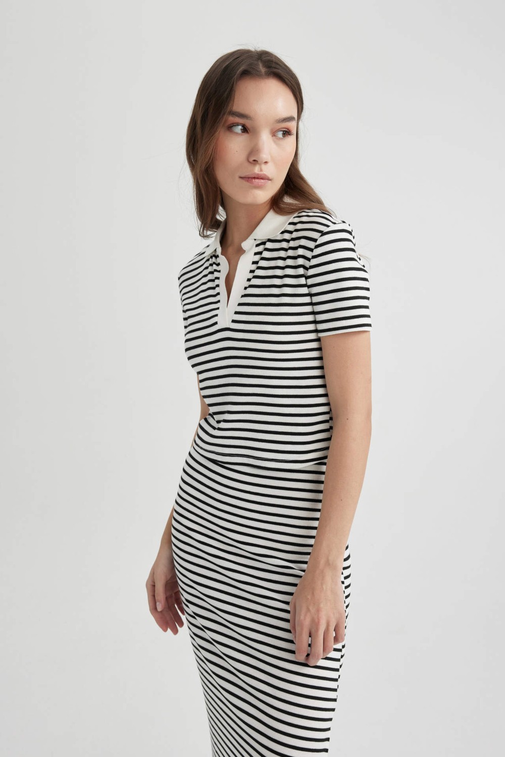 DeFacto Fitted Çizgili Polo Yaka Kısa Kollu Tişört A0380AX24SM