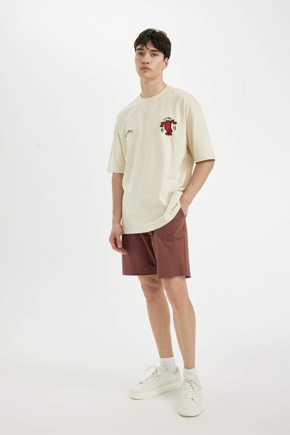 DeFacto %100 Pamuk Slim Fit Dar Kesim Dar Paça Cepli Basic Düz Şort B8673AX24SM