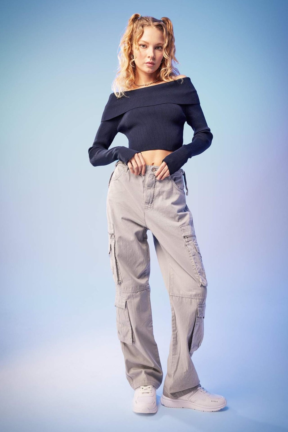 DeFacto Kadın Slim Fit Açık Omuz Kazak Carmen Yaka Düz Renk Günlük Stil görsel 2