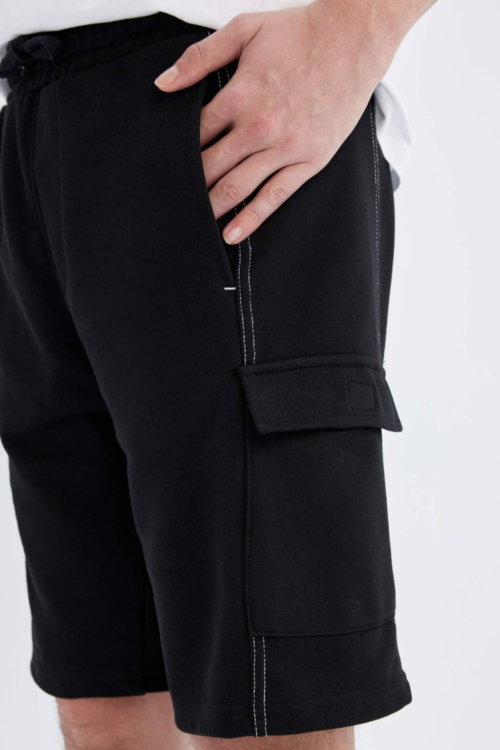 DeFacto Regular Fit Düz Paça Kargo Bermuda Şort C5593AX24HS görsel 6