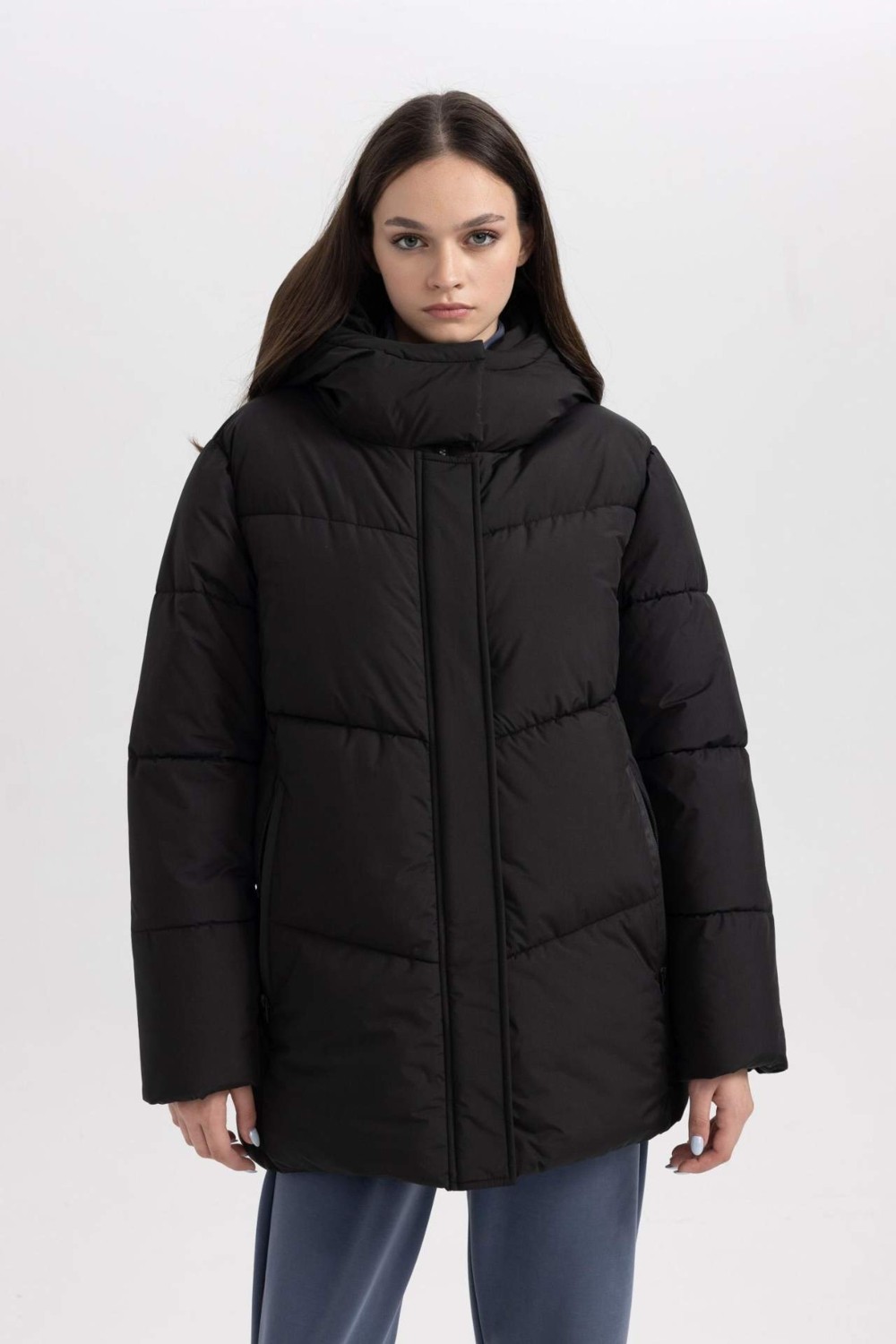 DeFacto Fit Kadın Kapüşonlu Polar Astarlı Puffer Şişme Su Geçirmez Mont Siyah-BK81 2XL Uzun Kol A1553AX23WN görsel 6
