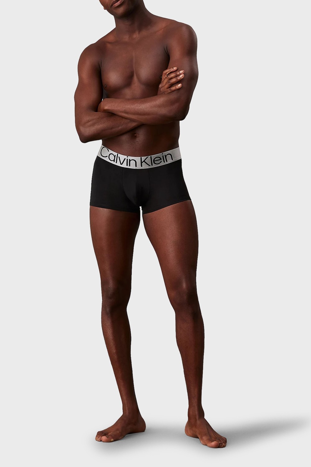 Calvin Klein Erkek Düşük Bel Siyah Boxer 3'lü Paket Metalik Logolu Tasarım görsel 4