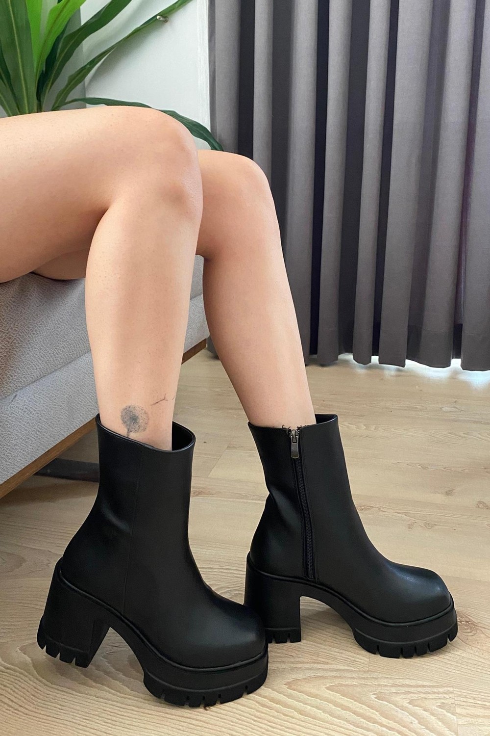 Preshley Kadın Pita Siyah Süet ( 8 cm ) Platfom Topuklu Fermuarlı Bot görsel 2