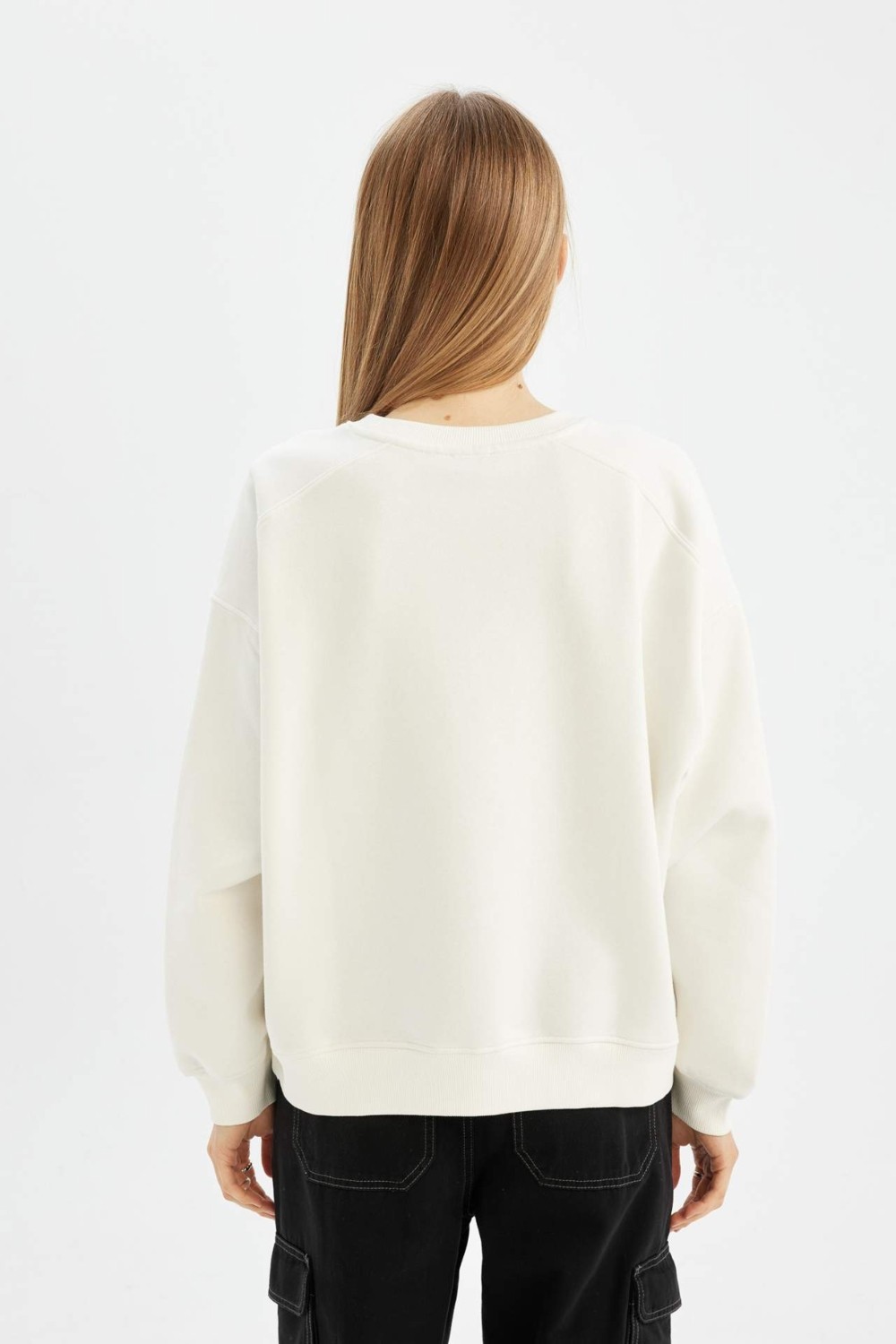 DeFacto Oversize Geniş Kalıp Bisiklet Yaka Kalın Basic Düz Sweatshirt A4177AX24WN görsel 5
