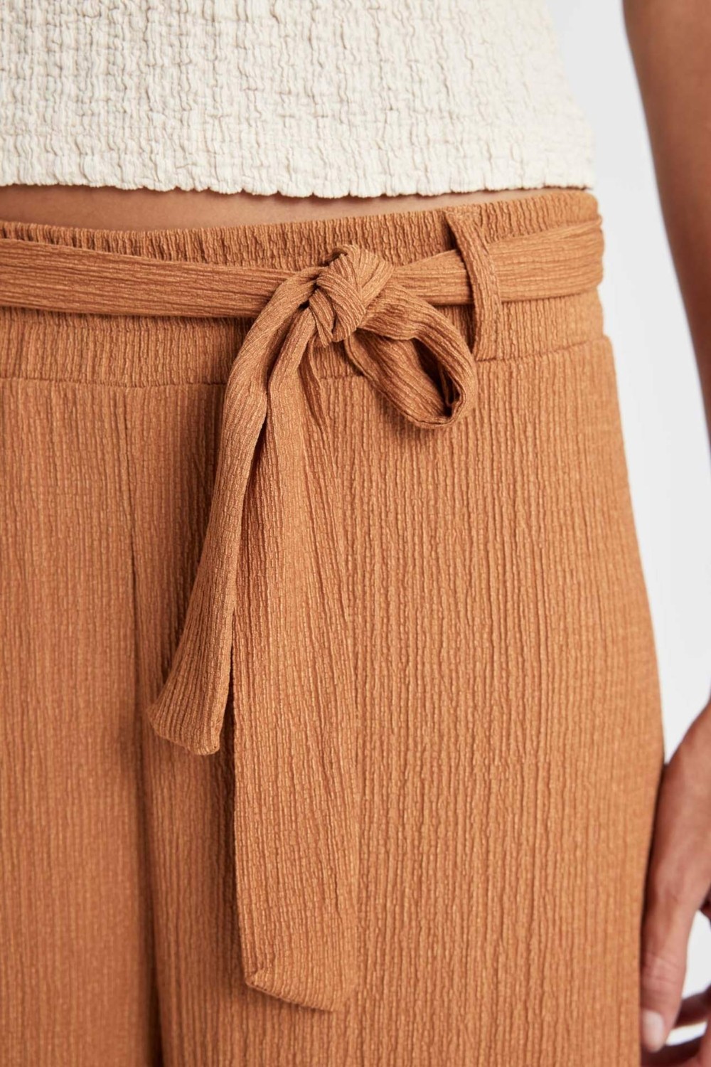 DeFacto Culotte Geniş Paça Bürümcük Kapri görsel 5