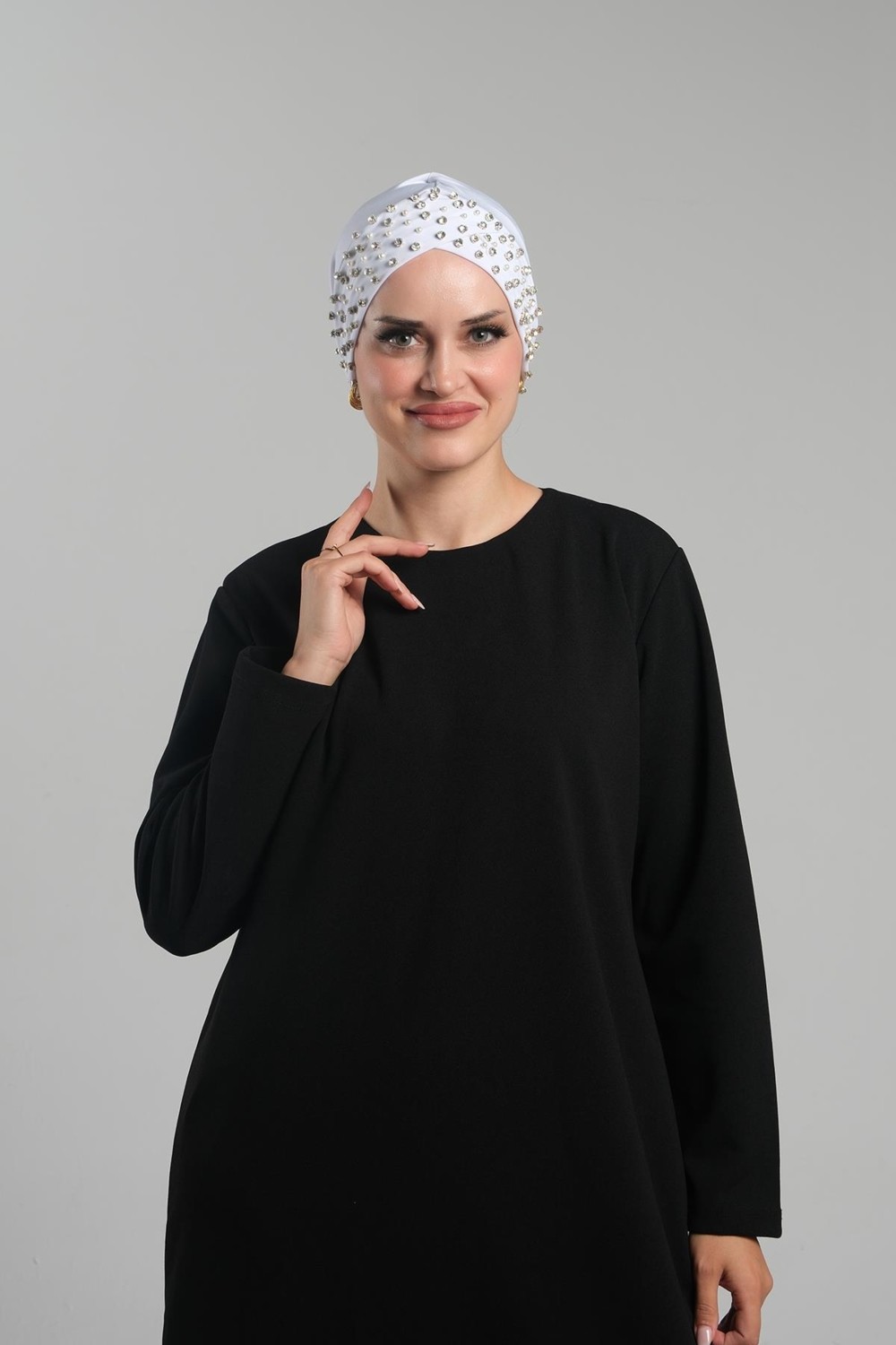 Hürrem Bone Beyaz Pratik Hazır Geçmeli Tesettür Bone Sandy Kumaş Taşlı 1456_42 görsel 5