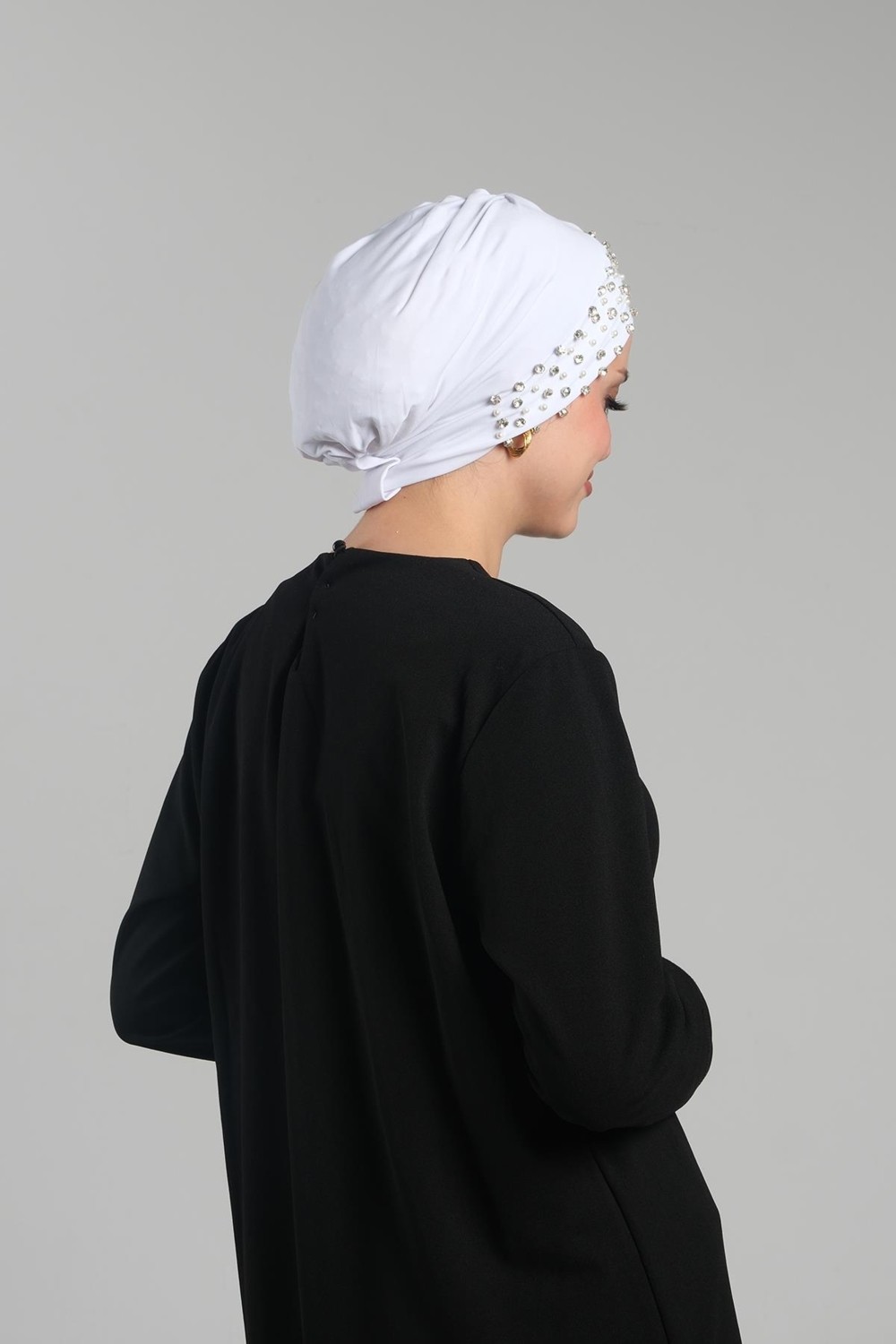 Hürrem Bone Beyaz Pratik Hazır Geçmeli Tesettür Bone Sandy Kumaş Taşlı 1456_42 görsel 8