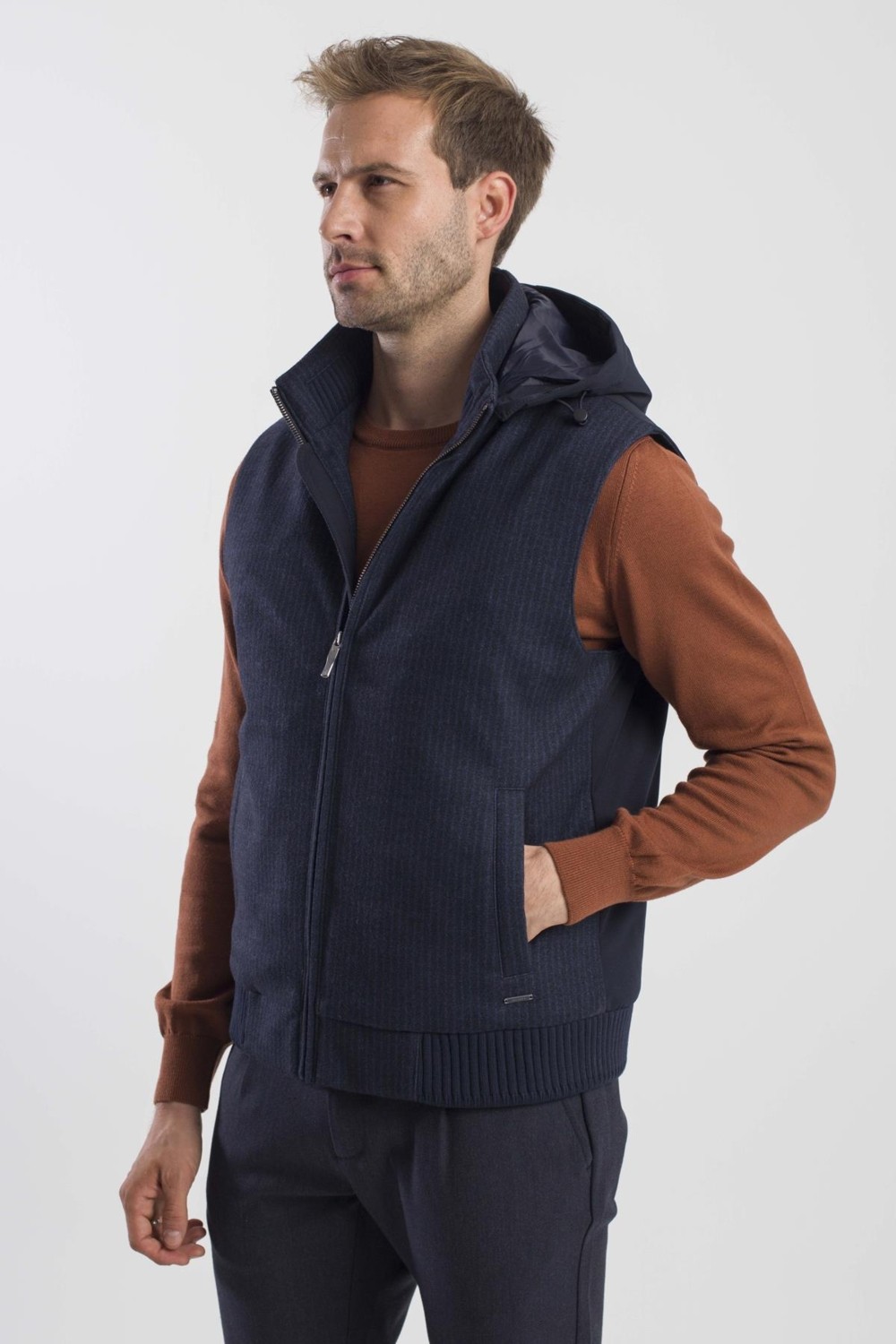 Jakamen Kahve Comfort Fit Desenli Çıkarılabilir Kapüşonlu Yelek görsel 3