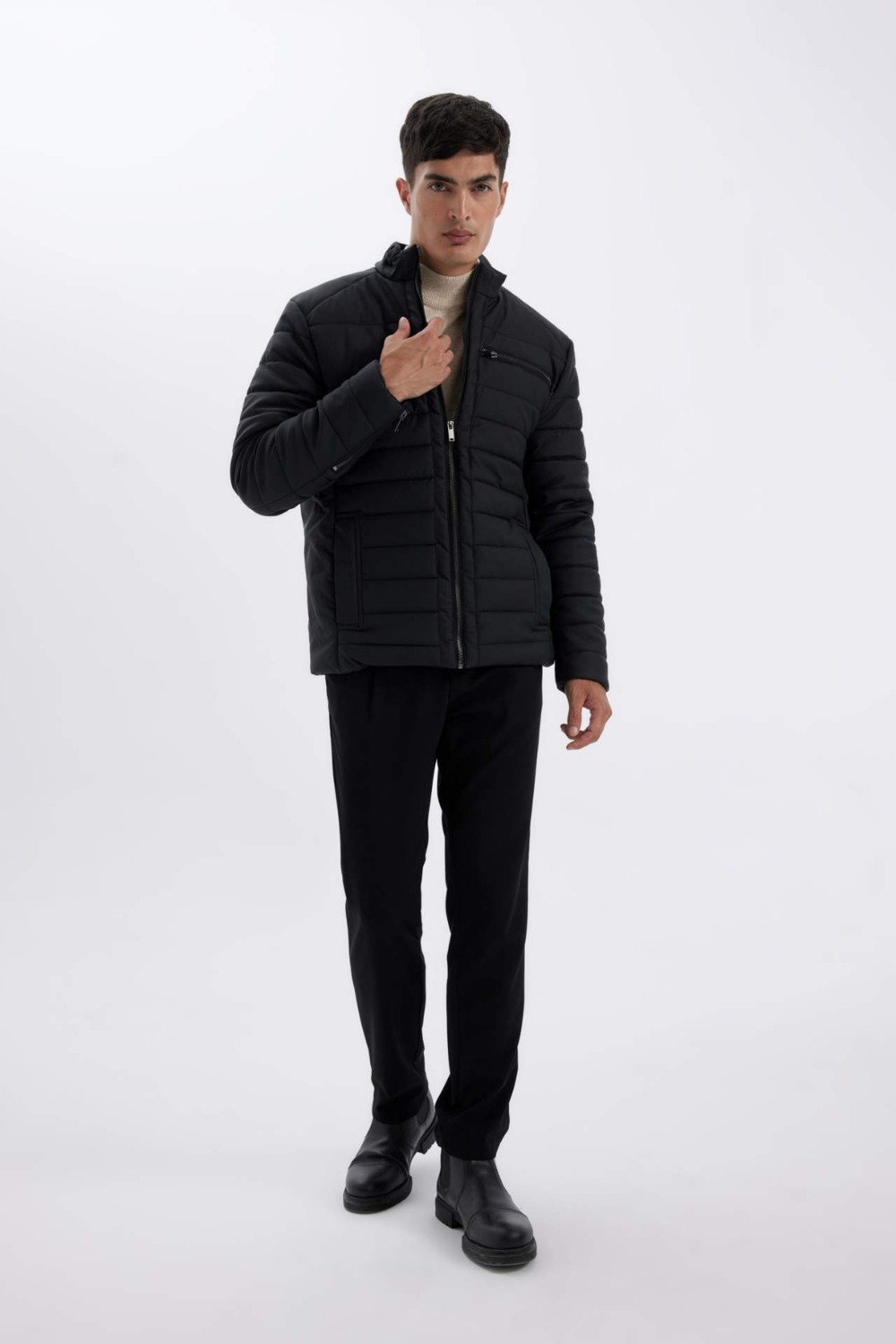 DeFacto Slim Fit Dar Kesim Dik Yaka Fermuarlı Cepli Suni Deri Ceket Mont X4014AZ24WN görsel 2