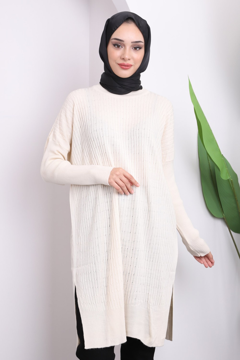 İmaj Butik Krem Bisiklet Yaka Merserize Salaş Triko Tunik görsel 2