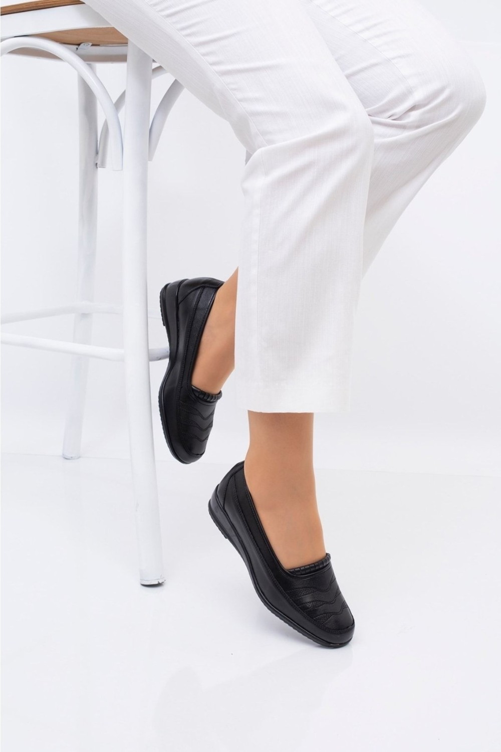 Ern Shoes Kadın Tam Ortopedik Anne Ayakkabısı Siyah Renk ile Rahat Adımlar Sunar görsel 3