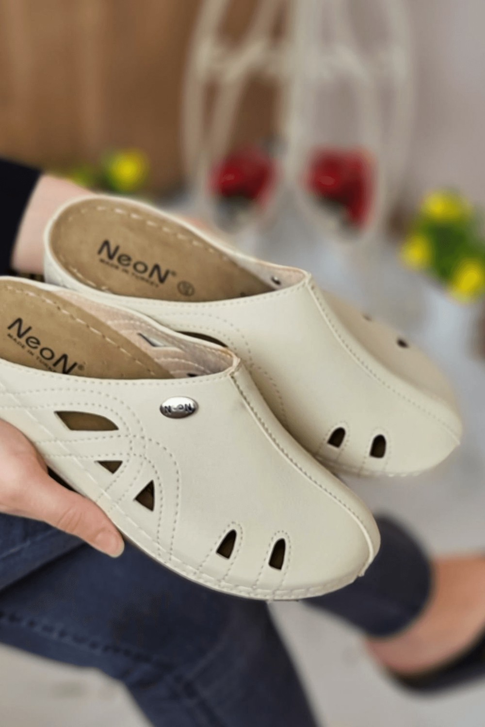 Neon Shoes Lisa Kadın Sabo Medikal Doktor Hemşire Hastane Tam Ortopedik Önü Kapalı Ev Dışarı Terlik görsel 3