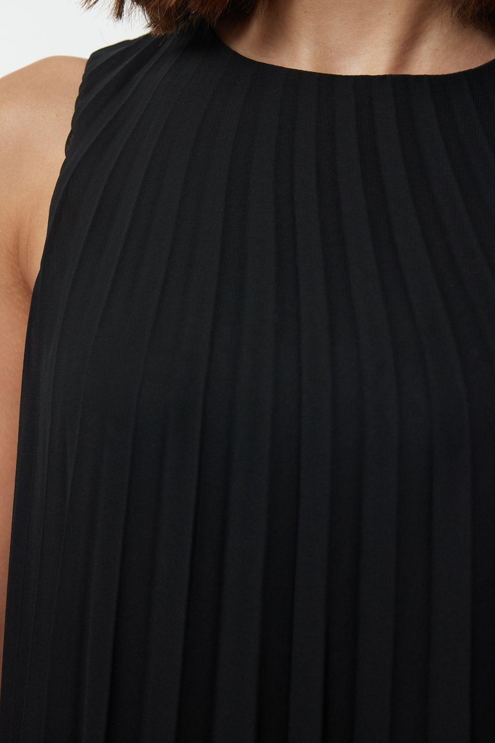 Ersefa Moda Stil Regular Bisiklet Yaka Uzun Tesettür Piliseli Dokuma Içlik Elbise görsel 2