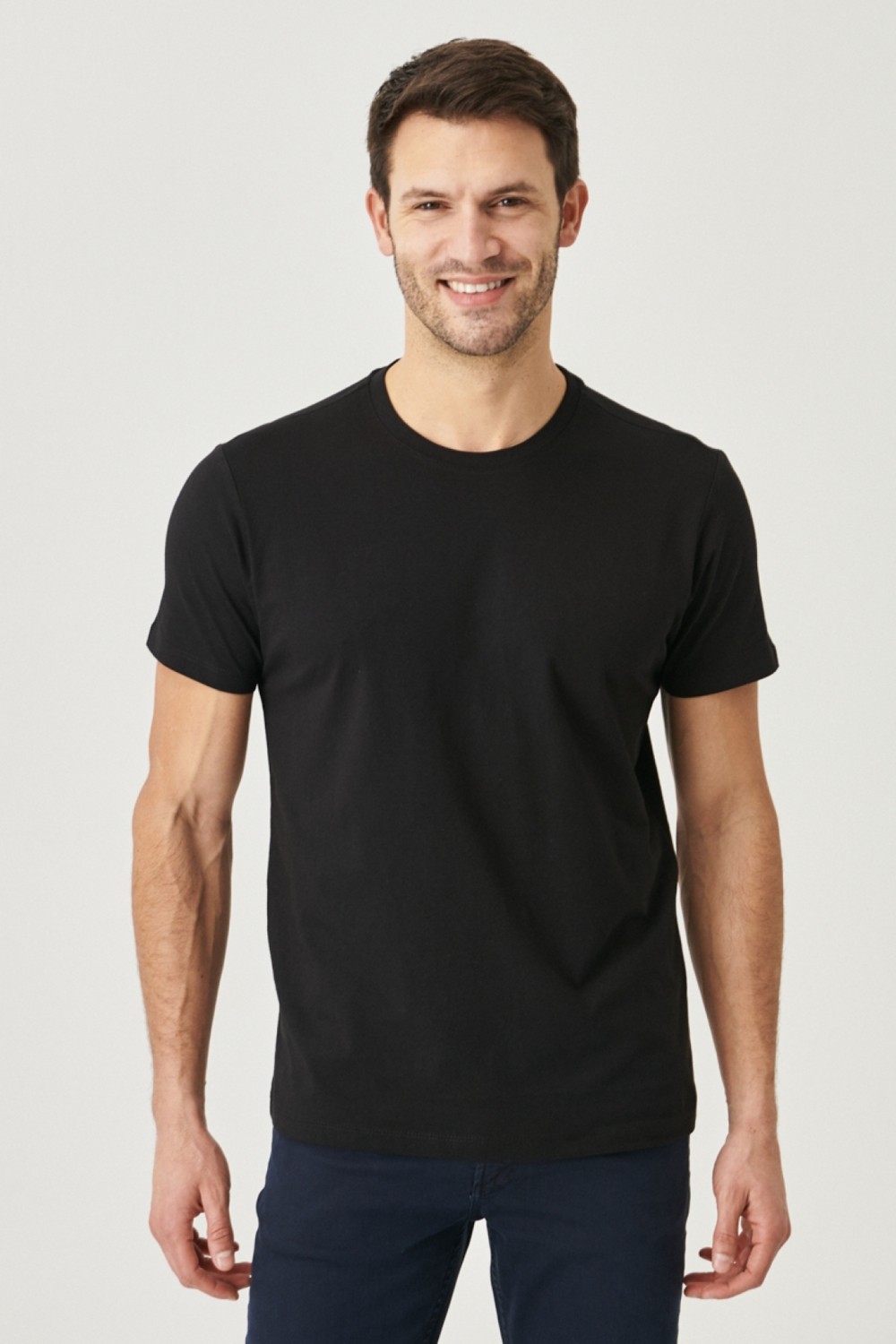 Altınyıldız Classics Erkek Beyaz-beyaz-sıyah-lacıvert Slim Fit Dar Kesim Bisiklet Yaka %100 Pamuk 4'lü Tişört Paket görsel 7