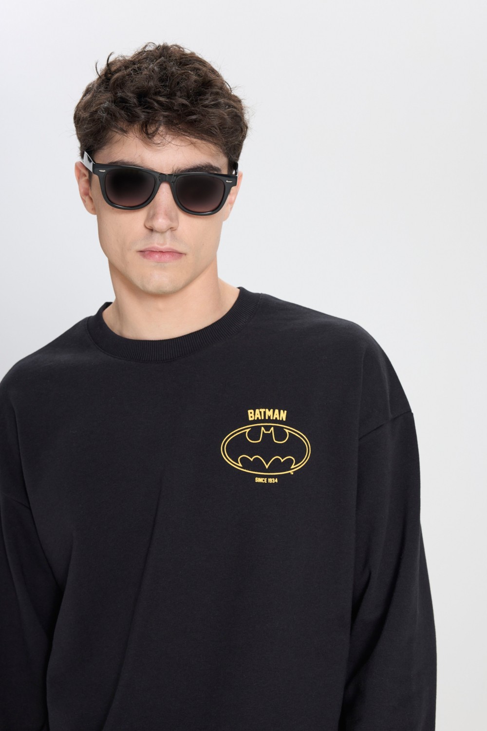 Altınyıldız Classics Erkek Siyah Batman Lisanslı 3 İplik Loose Fit Bol Kesim Pamuklu Bisiklet Yaka Sweatshirt görsel 4
