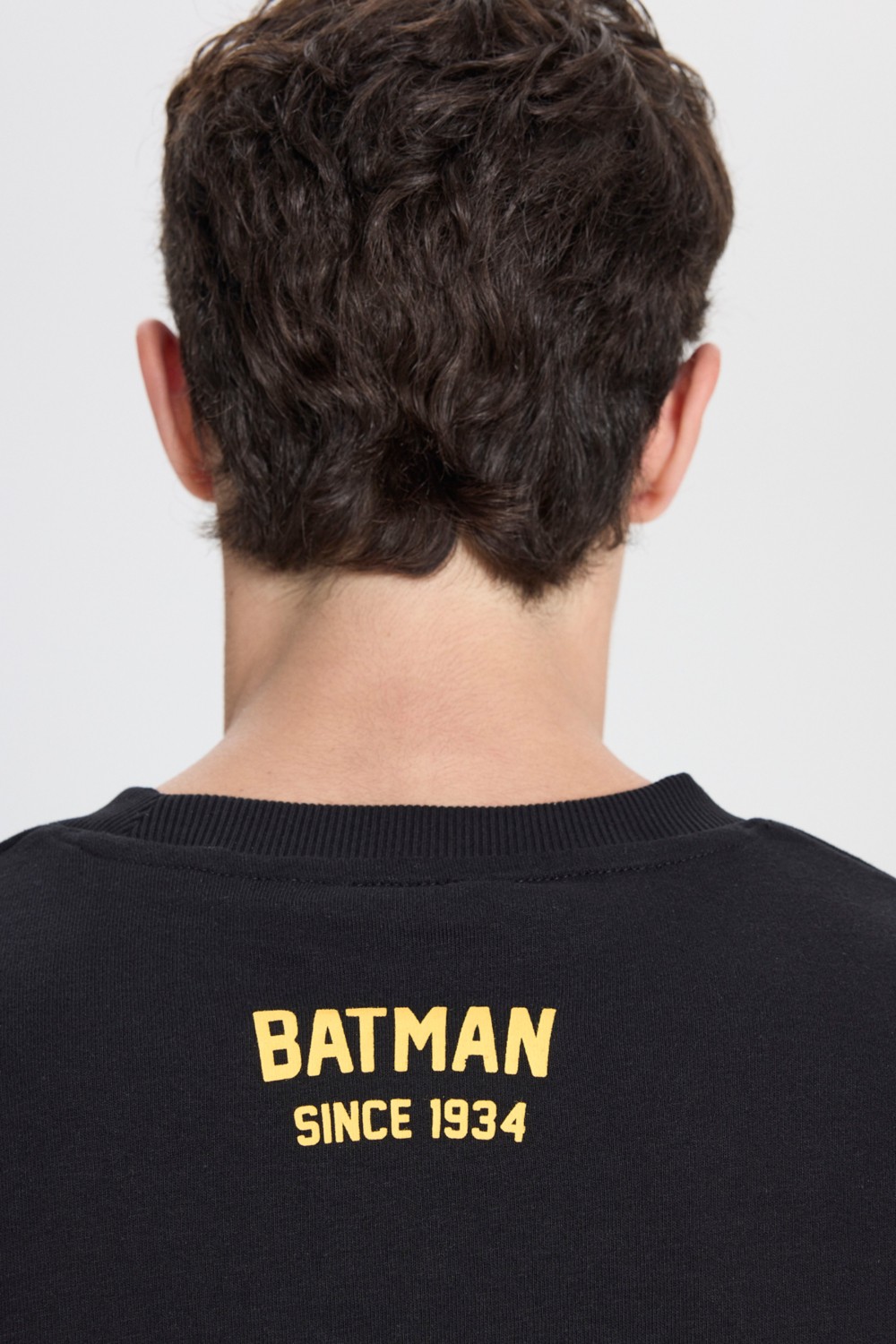 Altınyıldız Classics Erkek Siyah Batman Lisanslı 3 İplik Loose Fit Bol Kesim Pamuklu Bisiklet Yaka Sweatshirt görsel 5