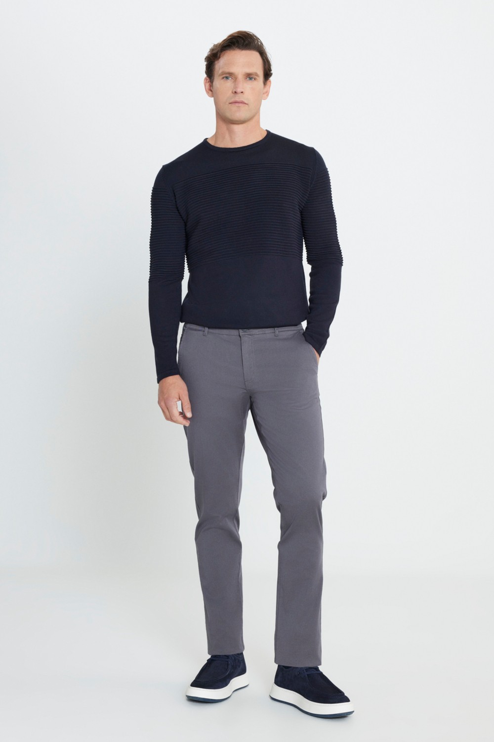 Altınyıldız Classics Erkek Siyah Kanvas Diz İzi Yapmayan Slim Fit Dar Kesim Yan Cep Chino Pantolon görsel 2