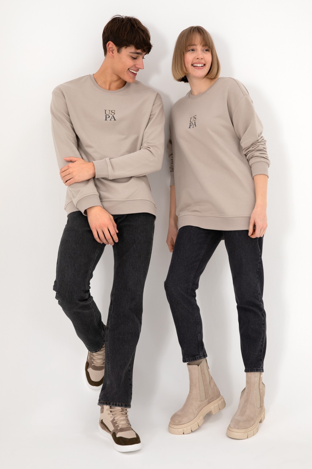 U.S. Polo Assn. Erkek Comfort Fit Bisiklet Yaka Siyah Basic Sweatshirt 50293420-VR046