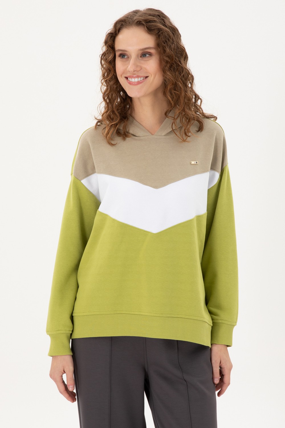 U.S. Polo Assn. Kadın Bordo Kapüşonlu Sweatshirt 50297376-VR014