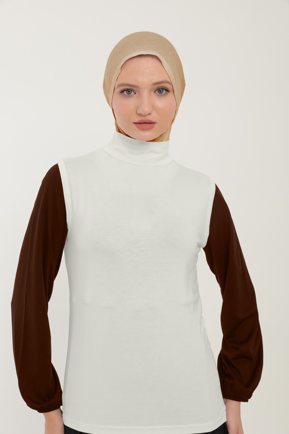 Sonbahar Moda Kadın Sıfır Kollu Yarım Balıkçı Yakalı Penye Likralı Body görsel 7