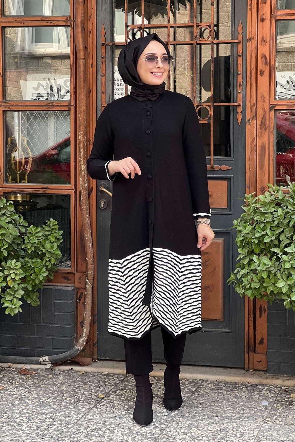 Miss Dalida Etek Ucu Örgü Teknikli Hırka T25K-9023 Siyah