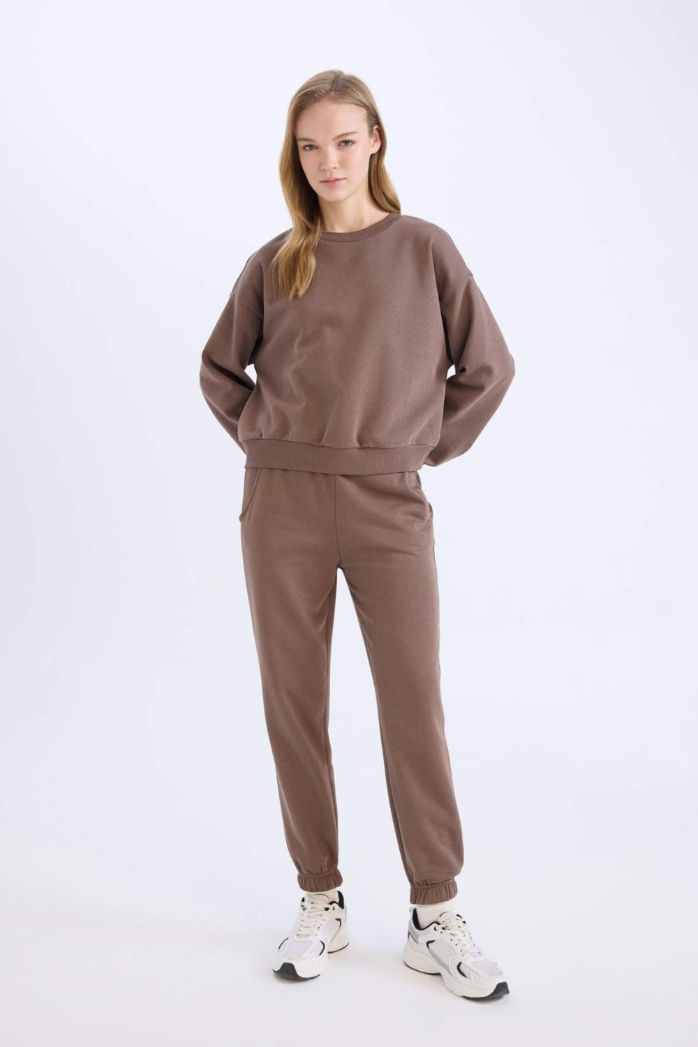 DeFacto Regular Fit 2'li Takım Sweatshirt Beli Lastikli Jogger Eşofman Altı D8022AXNS görsel 7