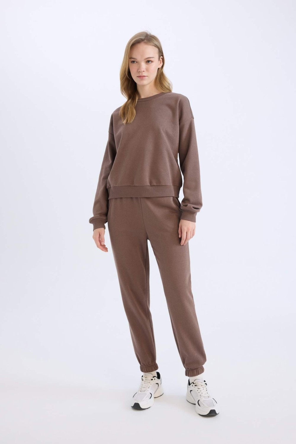 DeFacto Regular Fit 2'li Takım Sweatshirt Beli Lastikli Jogger Eşofman Altı D8022AXNS görsel 8