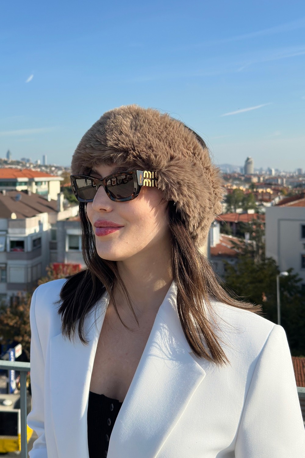 Mollycrush Suni Kürk Kadın Kışlık Bej Peluş Mıknatıslı Yumuşak Luxury Boyunluk görsel 7