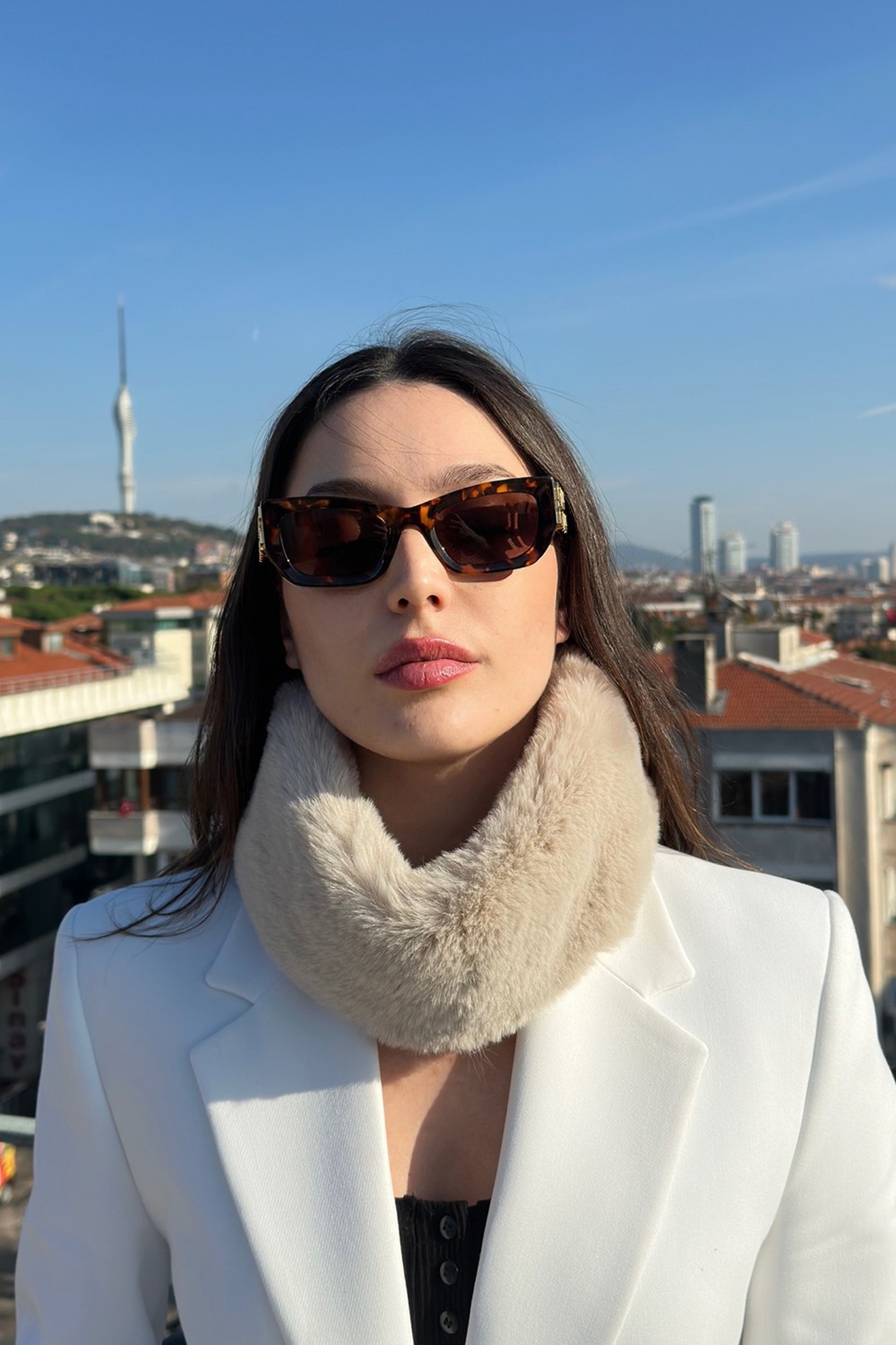 Mollycrush Suni Kürk Kadın Kışlık Bej Peluş Mıknatıslı Yumuşak Luxury Boyunluk