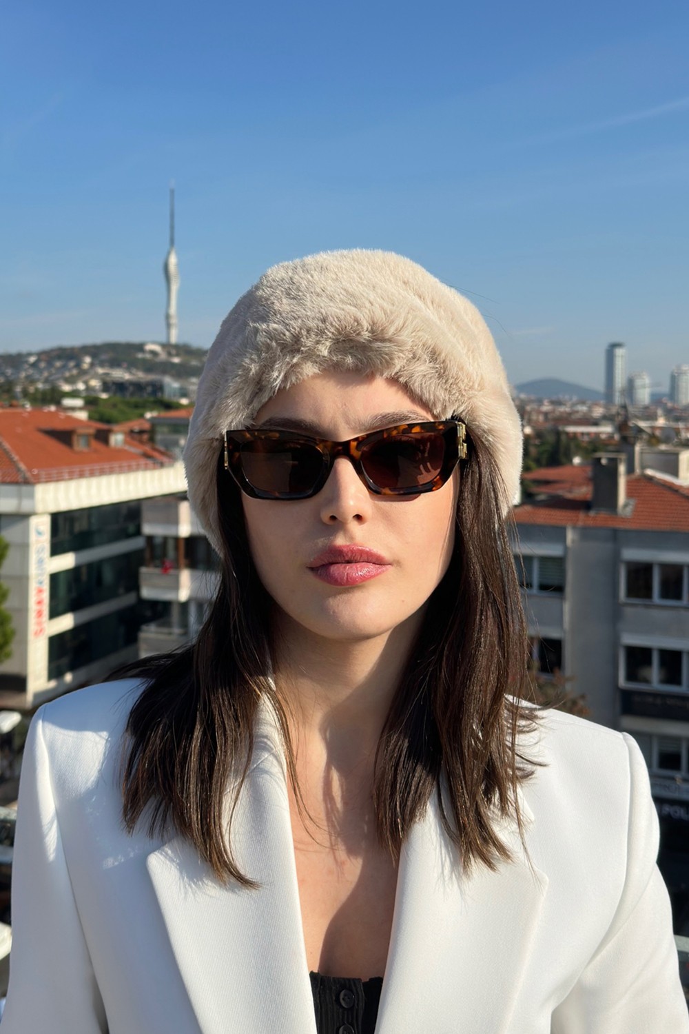 Mollycrush Suni Kürk Kadın Kışlık Bej Peluş Mıknatıslı Yumuşak Luxury Boyunluk görsel 3