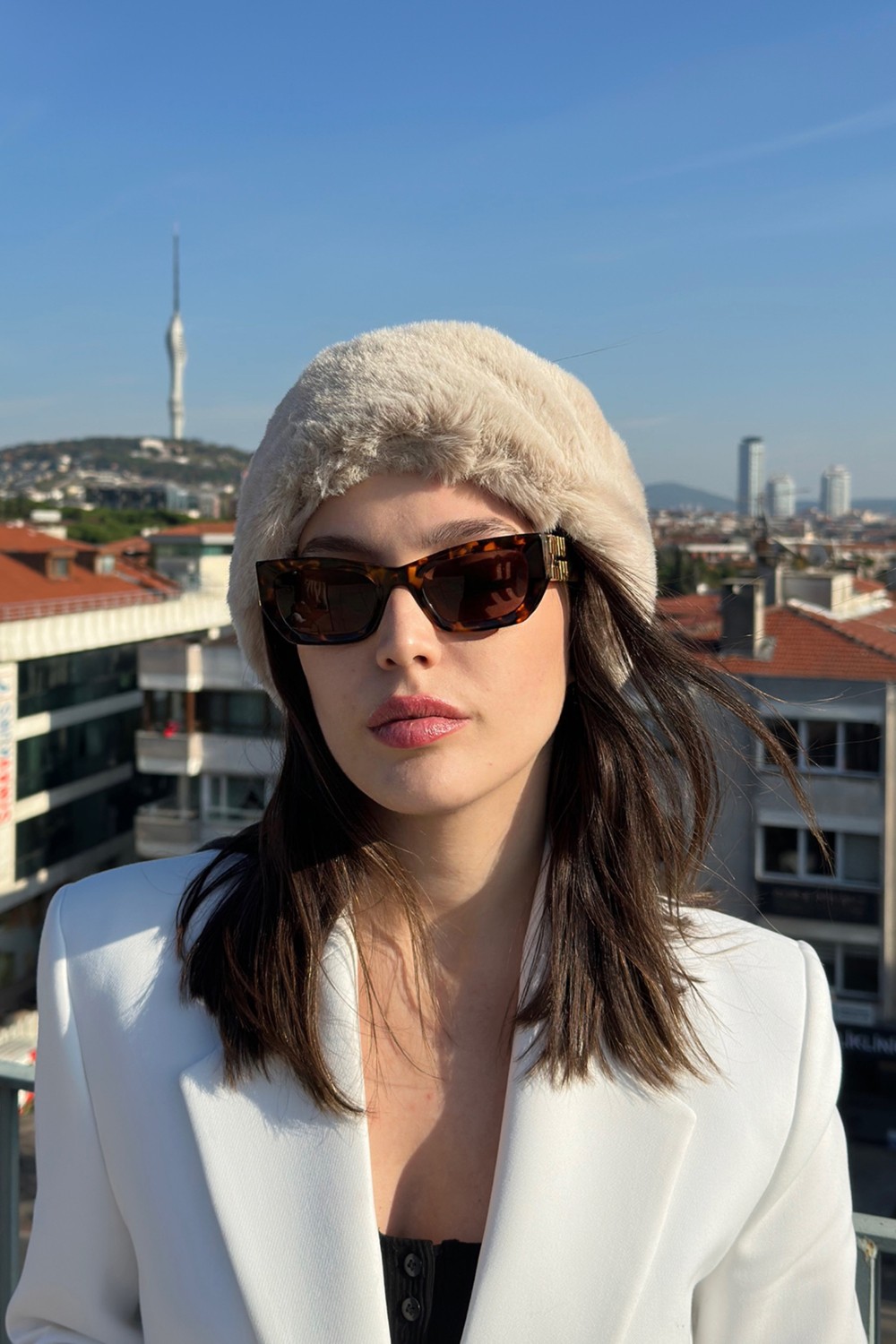 Mollycrush Suni Kürk Kadın Kışlık Bej Peluş Mıknatıslı Yumuşak Luxury Boyunluk görsel 4