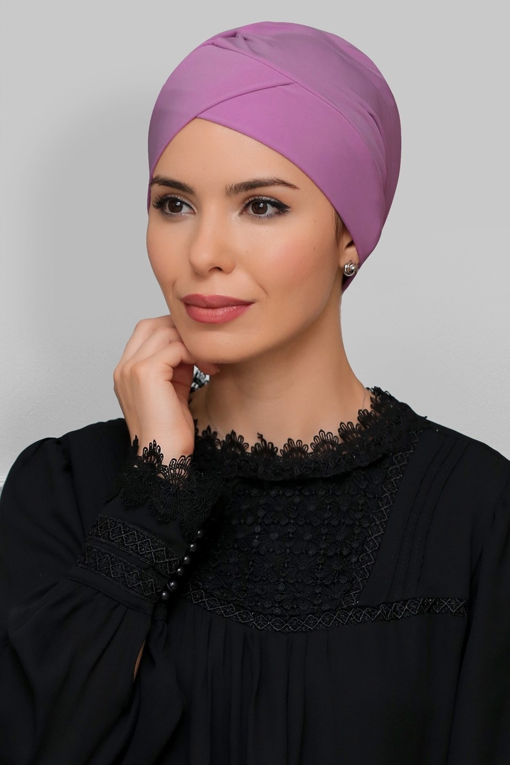 Hürrem Bone Siyah Pratik Hazır Geçmeli Tesettür Bone Sandy Kumaş Çapraz Büzgülü 1801_01 görsel 5