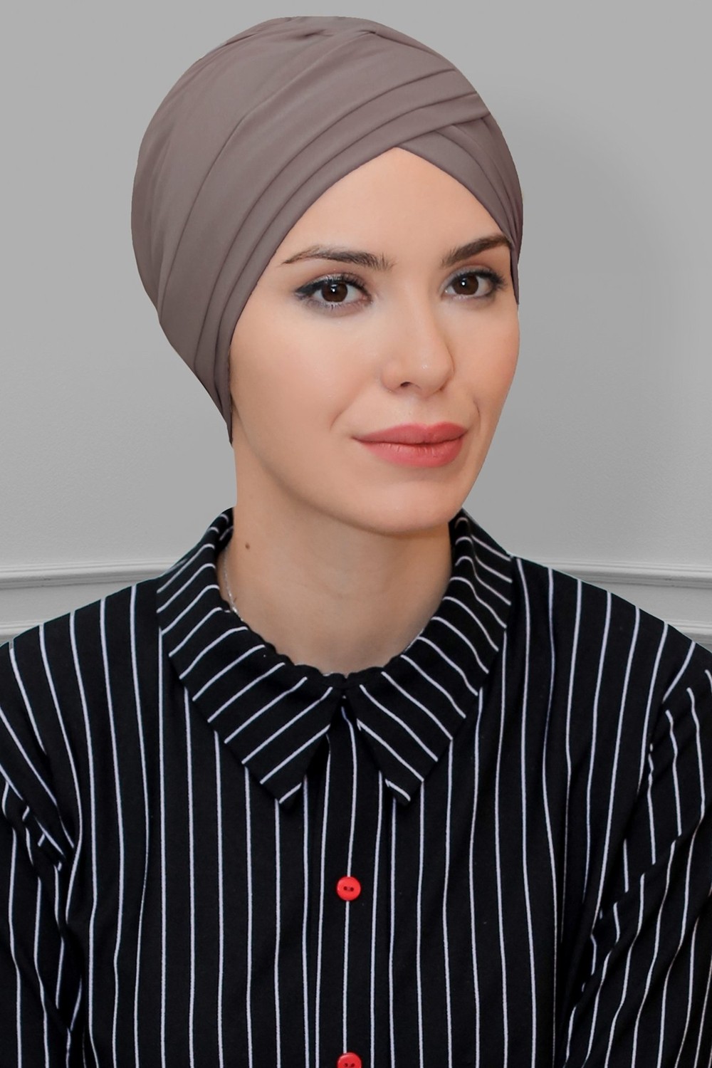 Hürrem Bone Gül Kurusu Pratik Hazır Geçmeli Tesettür Bone Sandy Kumaş Üç Çapraz 1803_18 görsel 2