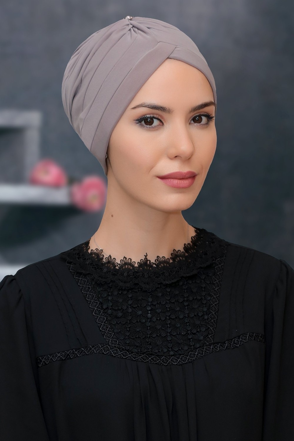 Hürrem Bone Vizon Pratik Hazır Geçmeli Tesettür Bone Sandy Kumaş Taçlı Büzgülü 1208_10