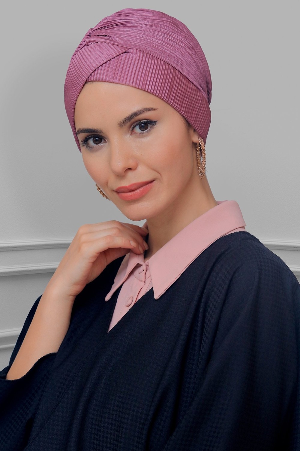 Hürrem Bone Krem Pratik Hazır Geçmeli Tesettür Bone Fukuro Piliseli Çapraz Büzgülü 1822_40 görsel 7