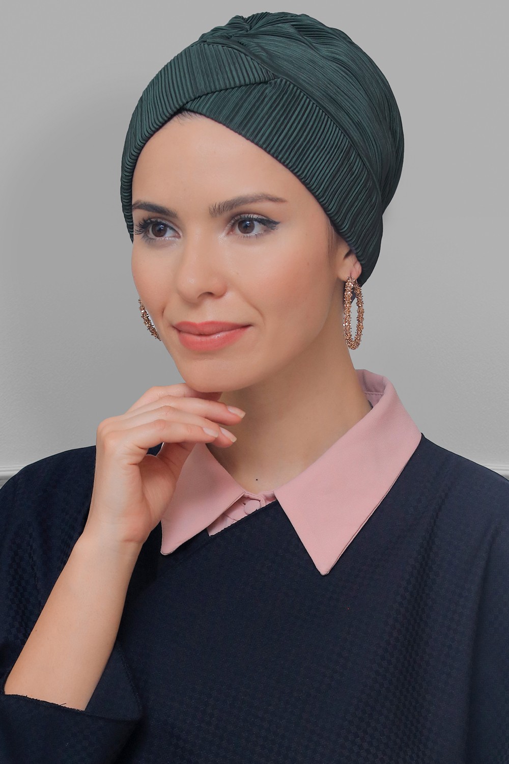 Hürrem Bone Krem Pratik Hazır Geçmeli Tesettür Bone Fukuro Piliseli Çapraz Büzgülü 1822_40 görsel 4
