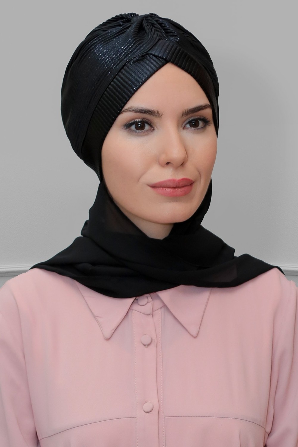 Hürrem Bone Pudra Pratik Hazır Geçmeli Tesettür Bone Fukuro Piliseli Tek Çapraz Büzgülü Şifon Atkılı 1824A_06