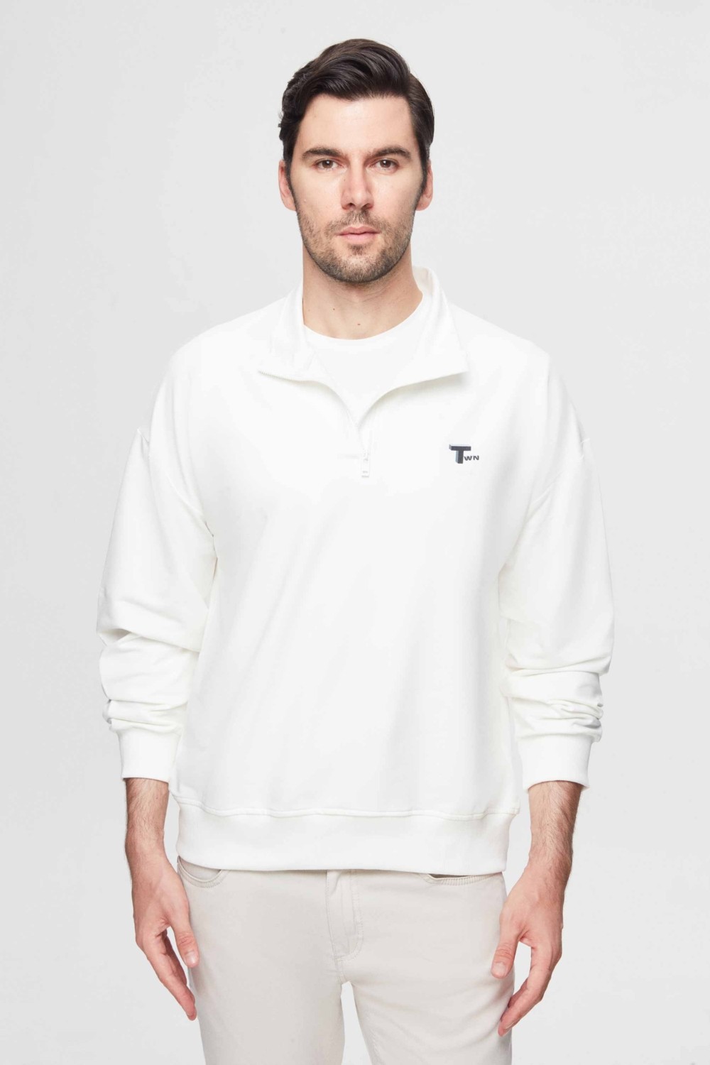 TWN Oversize Ekru Düz Yarım Fermuarlı Pamuklu Mevsimlik Sweatshirt 2ECE25ORT2796 görsel 2