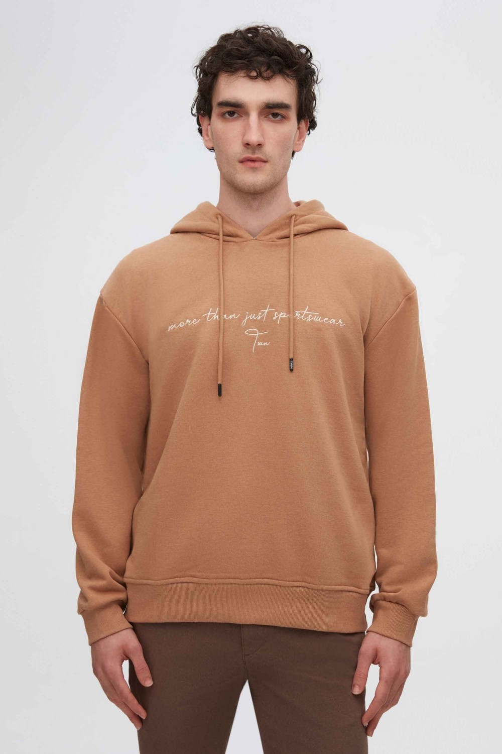 TWN Relaxed Fit Tütün Nakışlı 3 Iplik Kapüşonlu Sweatshirt 3ECE24ORT0493