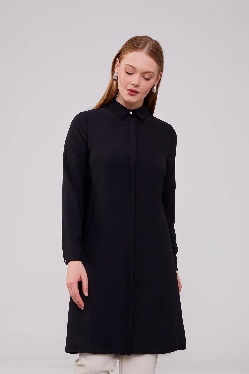 Lêvi D'or Siyah Gizli Düğme Detaylı Tunik görsel 3