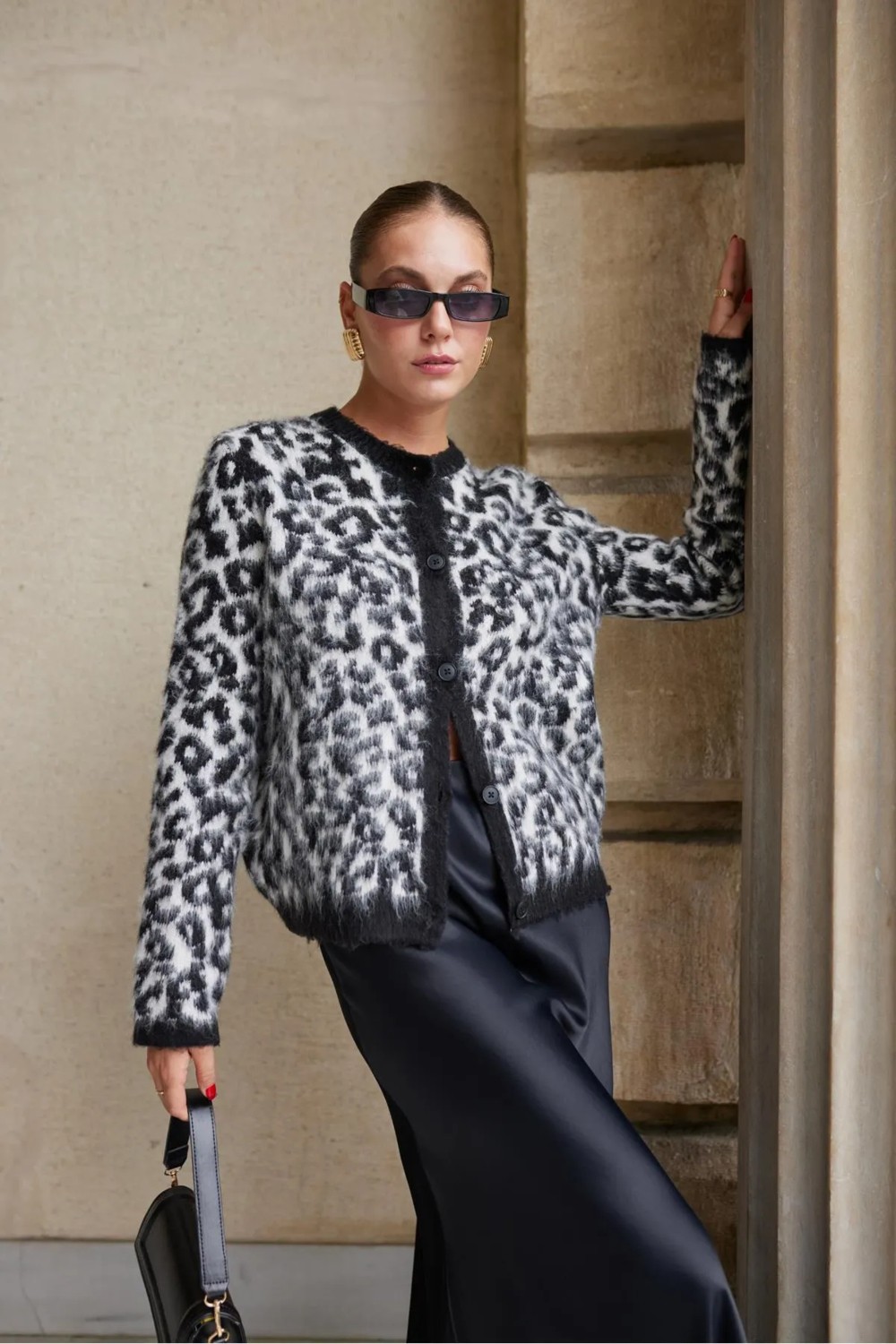 Prive Siyah Leopar Desenli Hırka