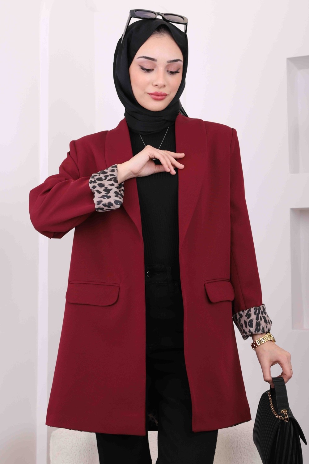 İmaj Butik Lacivert Kruvaze Yaka Cepli Blazer Ceket Dokuma Kumaşla Şık ve Modern Kadın Tarzı